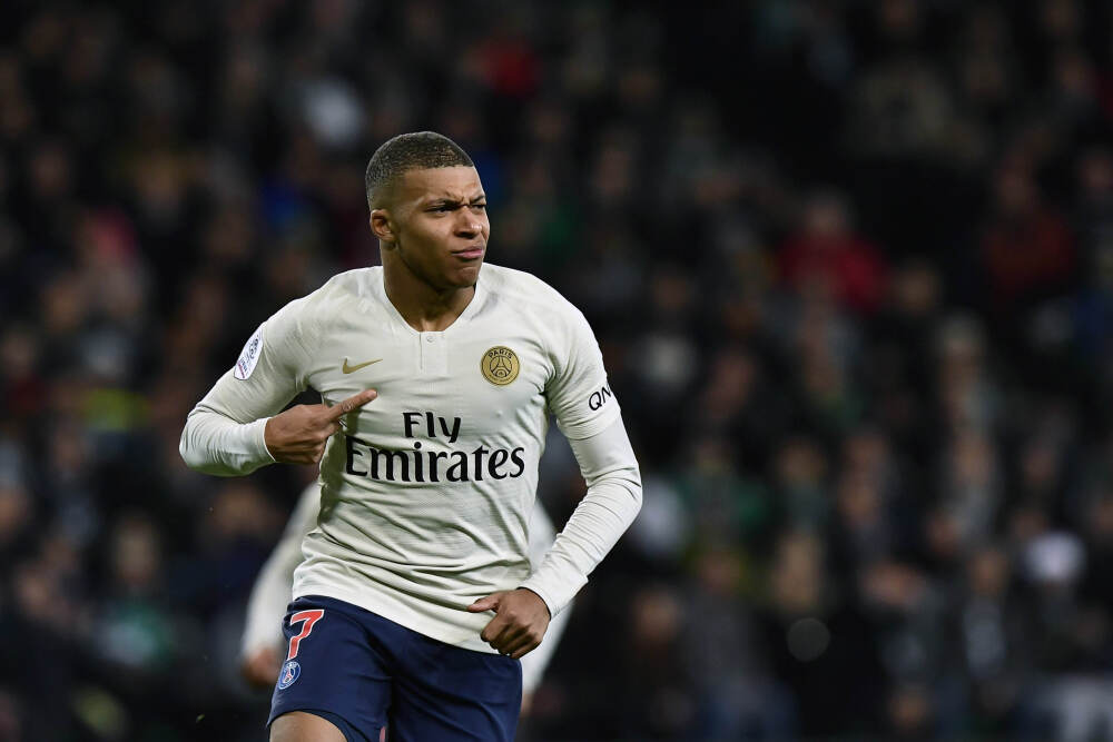 华为Mate 80系列前瞻：新麒麟+新设计 这次猛料真不少